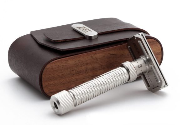 Rex Supply Co. DE Safety Razor Case - Leather and Walnut Design with razor on side