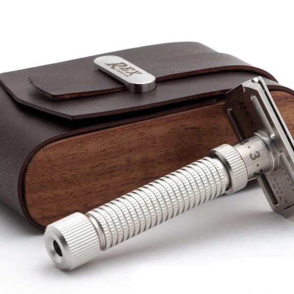 Rex Supply Co. DE Safety Razor Case - Leather and Walnut Design with razor on side