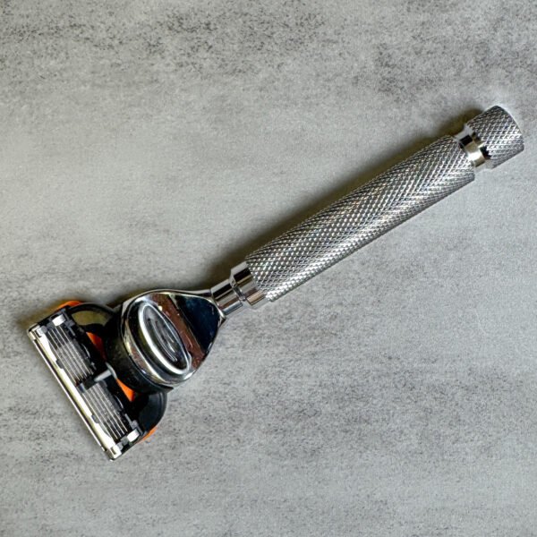 Parker Deluxe Fusion Razor Chrome On Tile Left