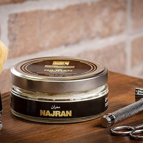 najran shaving cream with brush and razor