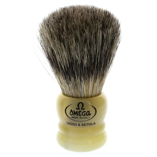 Omega 11047 mixed badger and boar travel shaving brush up