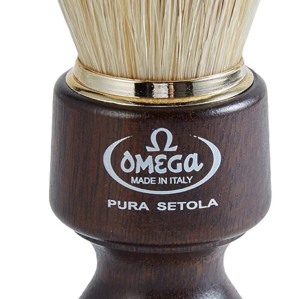omega-11126-wood-handle-shaving-brush-side-view