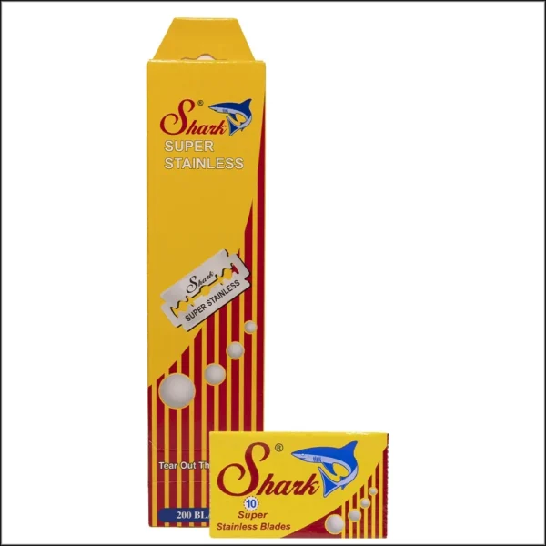 Shark Super Stainless sleeve of 20 packs beside a 10 blade pack