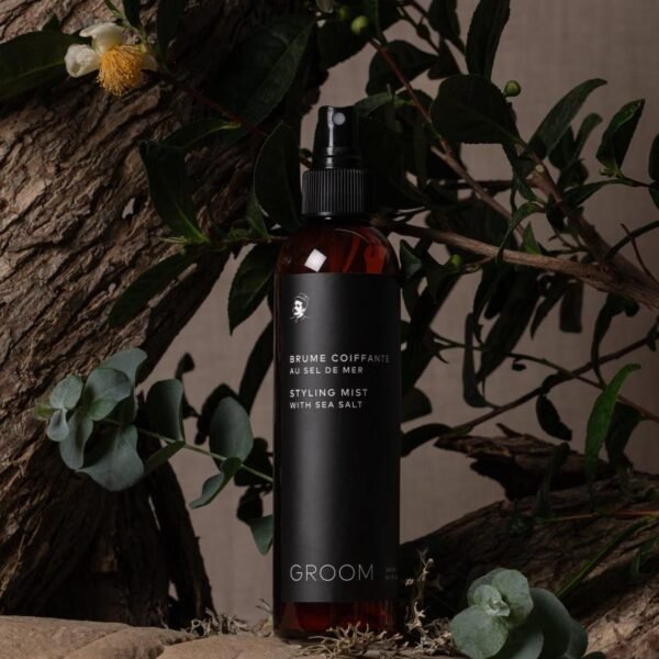 GROOM Styling Mist 120 ml shown with eucalyptus