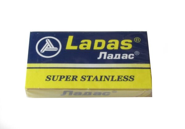 LADAS Super Stainless double edge razor blades, front of 5 blade tuck